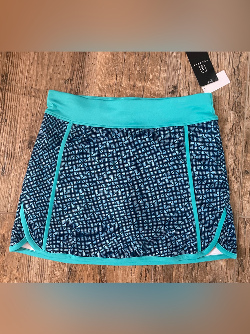 PGA Tour Navy and Aqua Geometric Golf Golf Skort Skirt New